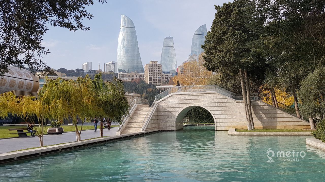 Baku Boulevard - Places to See in Baku