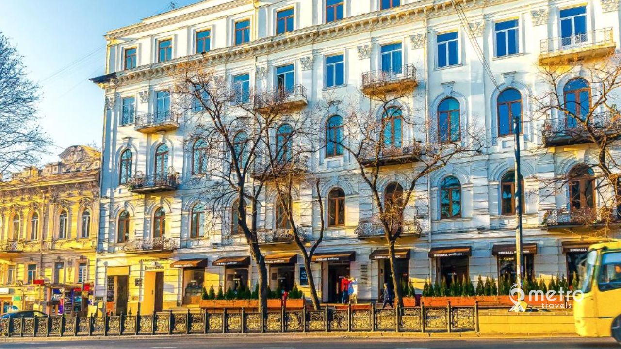 Rustaveli Avenue - Tbilisi Tourist Spots