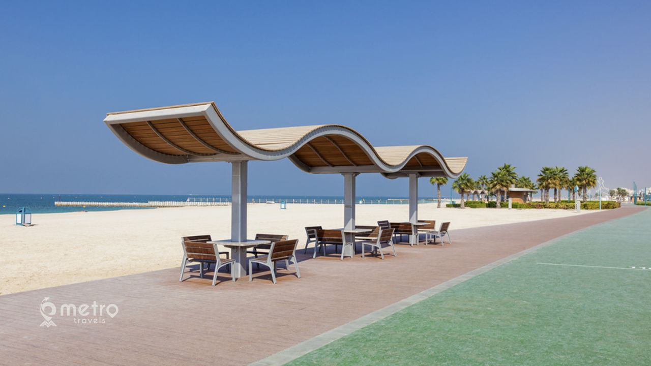Umm Suqeim Beach - Dubai Public Beaches