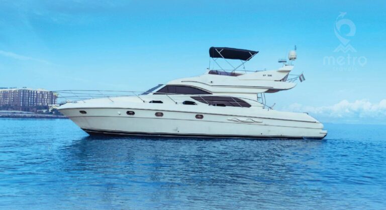 48 Feet Yacht Rental in Dubai