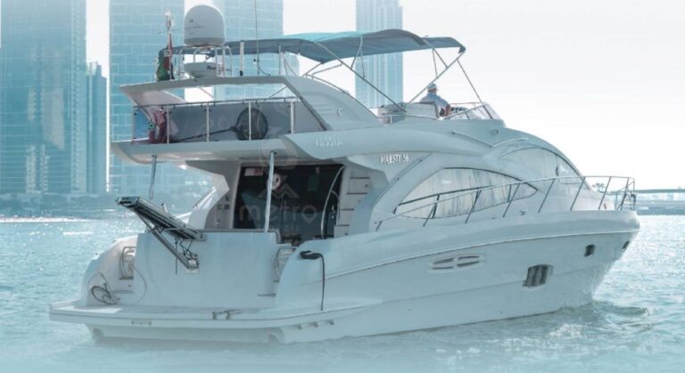 75 Feet Yacht Rental in Dubai