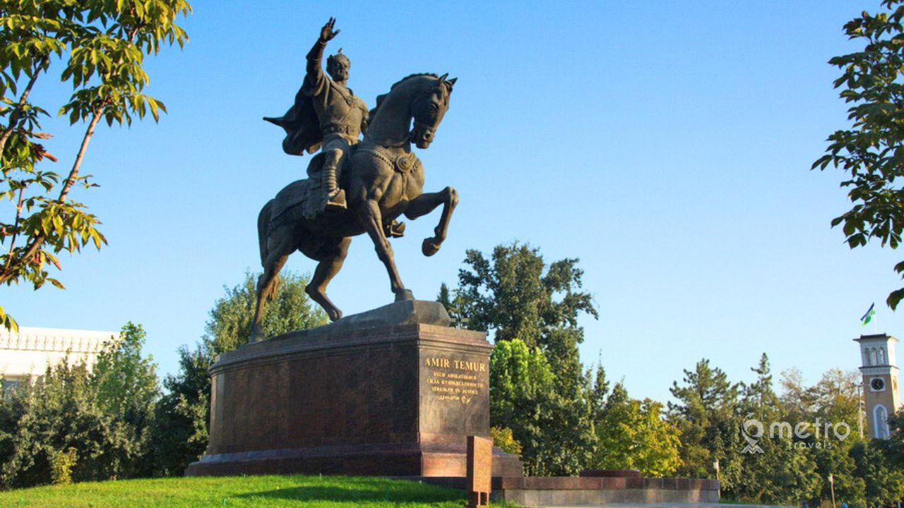 Amir Timur Square - Places to See in Tashkent